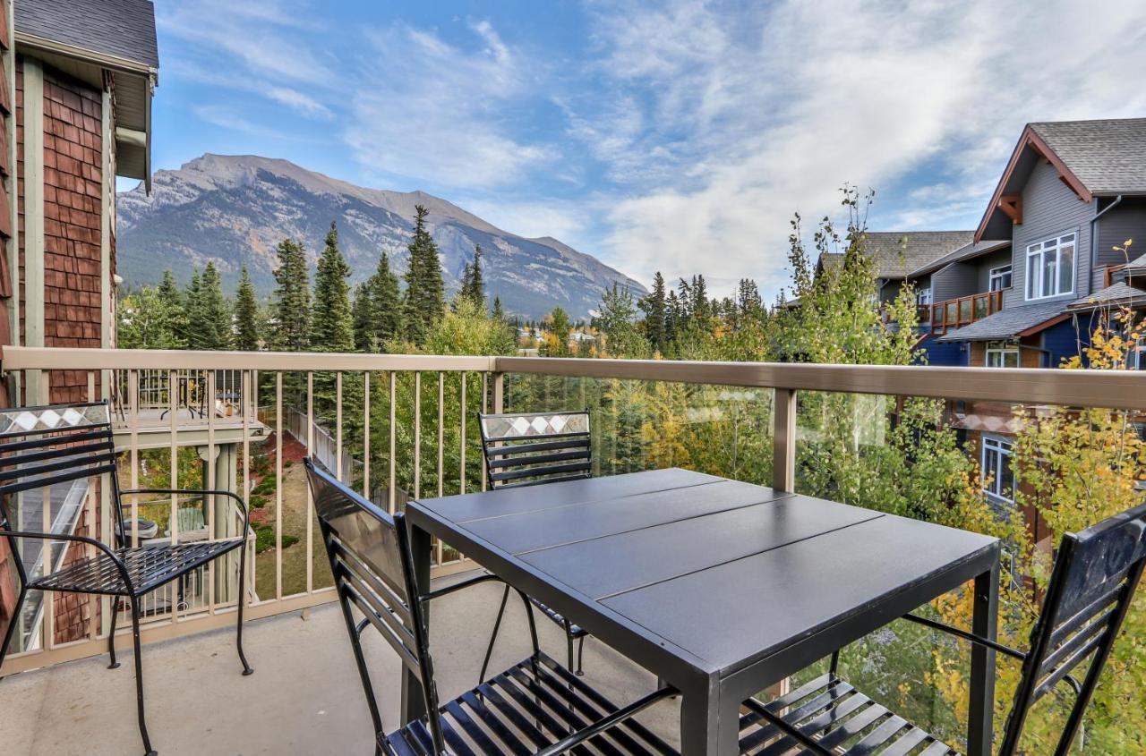 Charming 1 Bdrm Plus Loft With Views Managed By Little Sister Getaways キャンモア エクステリア 写真