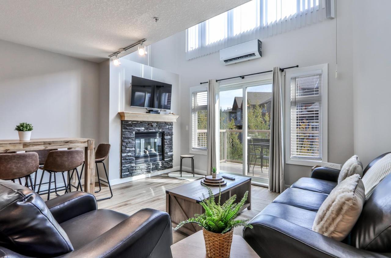 Charming 1 Bdrm Plus Loft With Views Managed By Little Sister Getaways キャンモア エクステリア 写真
