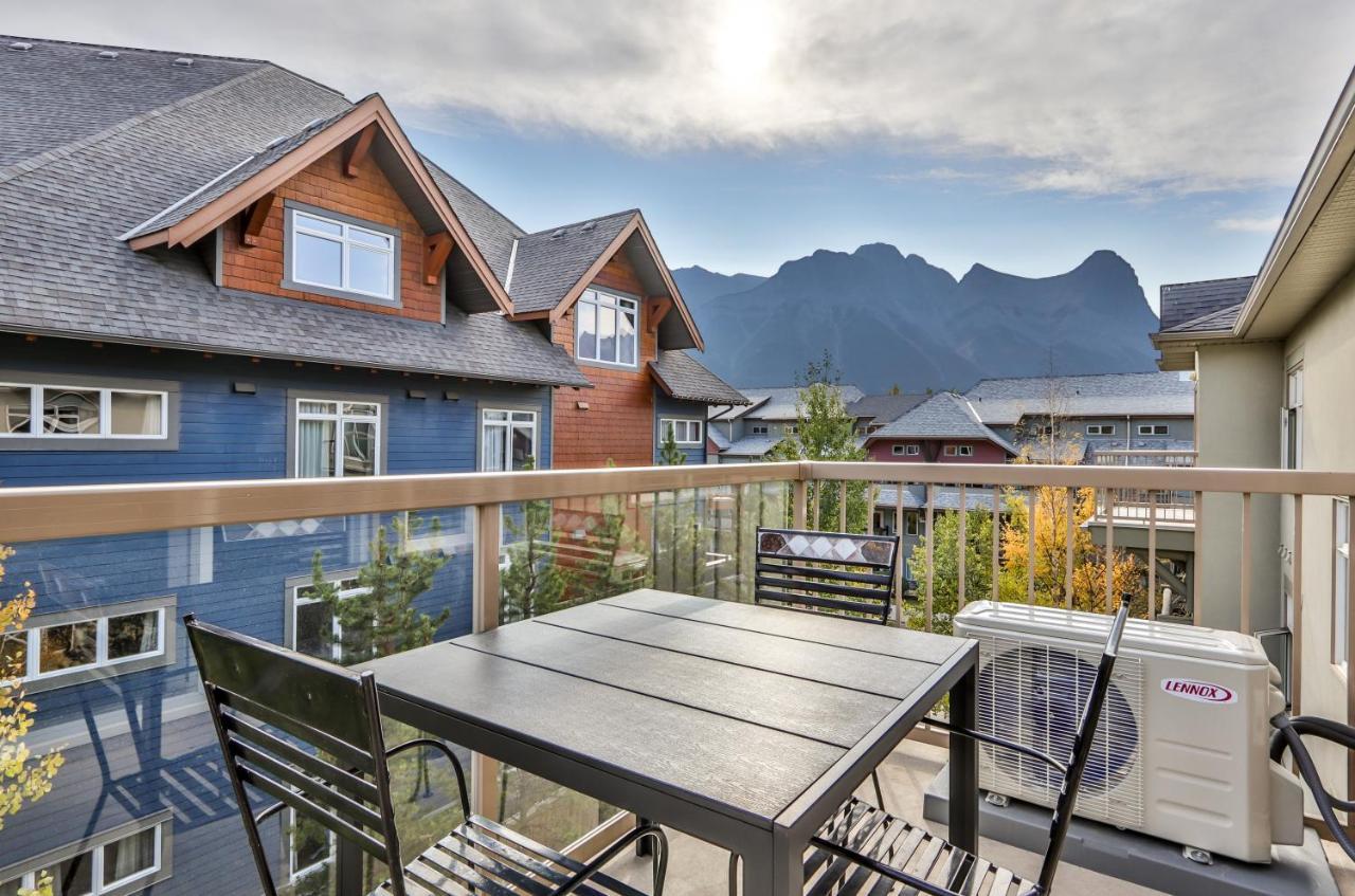 Charming 1 Bdrm Plus Loft With Views Managed By Little Sister Getaways キャンモア エクステリア 写真