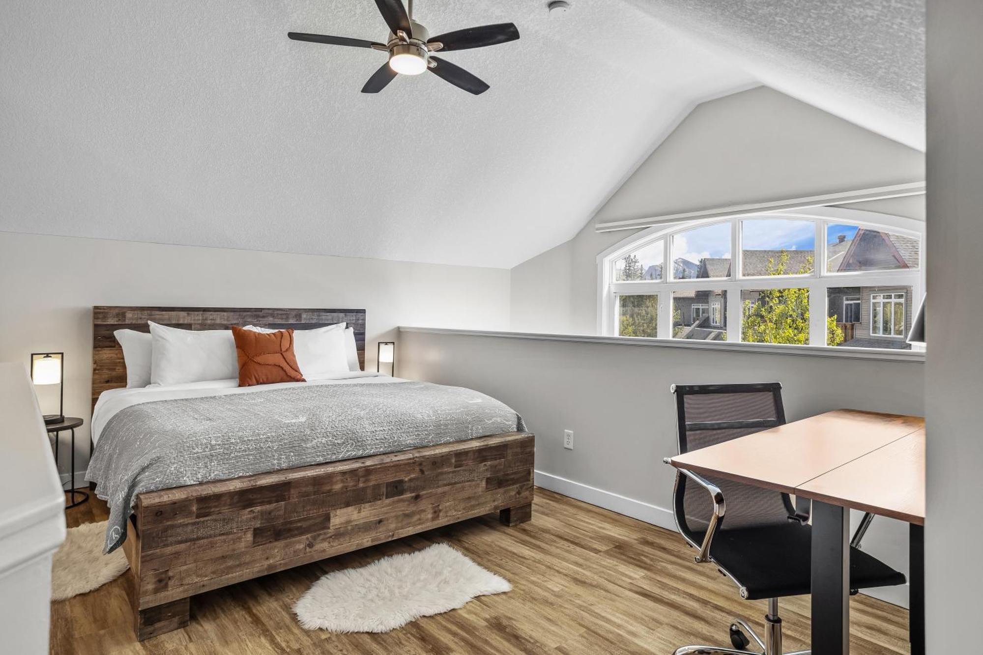 Charming 1 Bdrm Plus Loft With Views Managed By Little Sister Getaways キャンモア エクステリア 写真