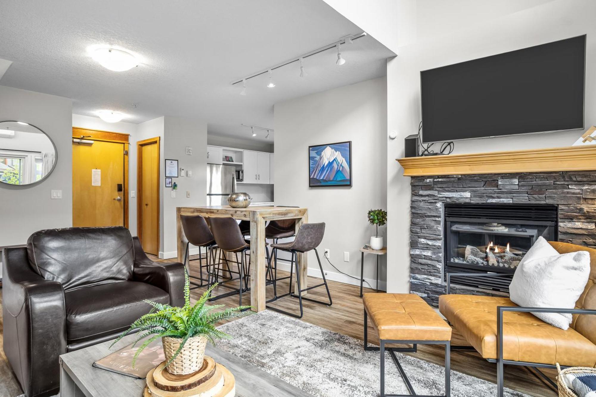 Charming 1 Bdrm Plus Loft With Views Managed By Little Sister Getaways キャンモア エクステリア 写真