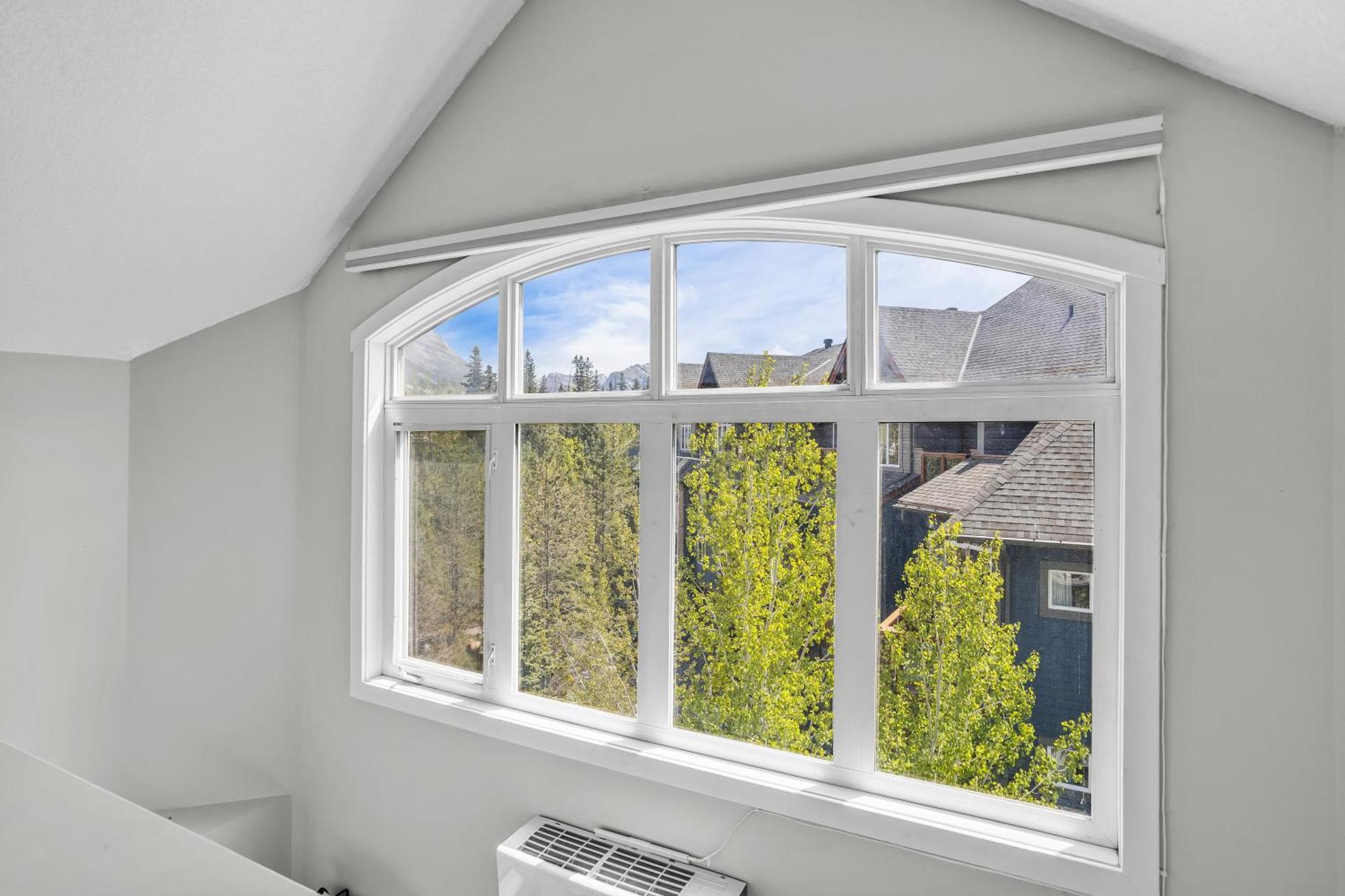 Charming 1 Bdrm Plus Loft With Views Managed By Little Sister Getaways キャンモア エクステリア 写真